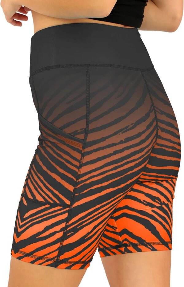 WhatsApp Image 2026-01-13 at 10.18.24 Zubaz NFL Women's Fade Biker Shorts